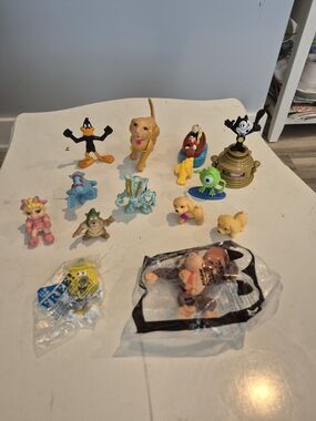 Assorted Kids Toy Figurine Set - Mixed Colors Some Vintage 13 Figures